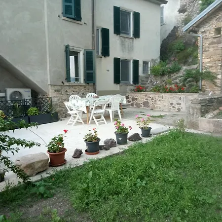 아파트 Al Riolo Olivo Appt *